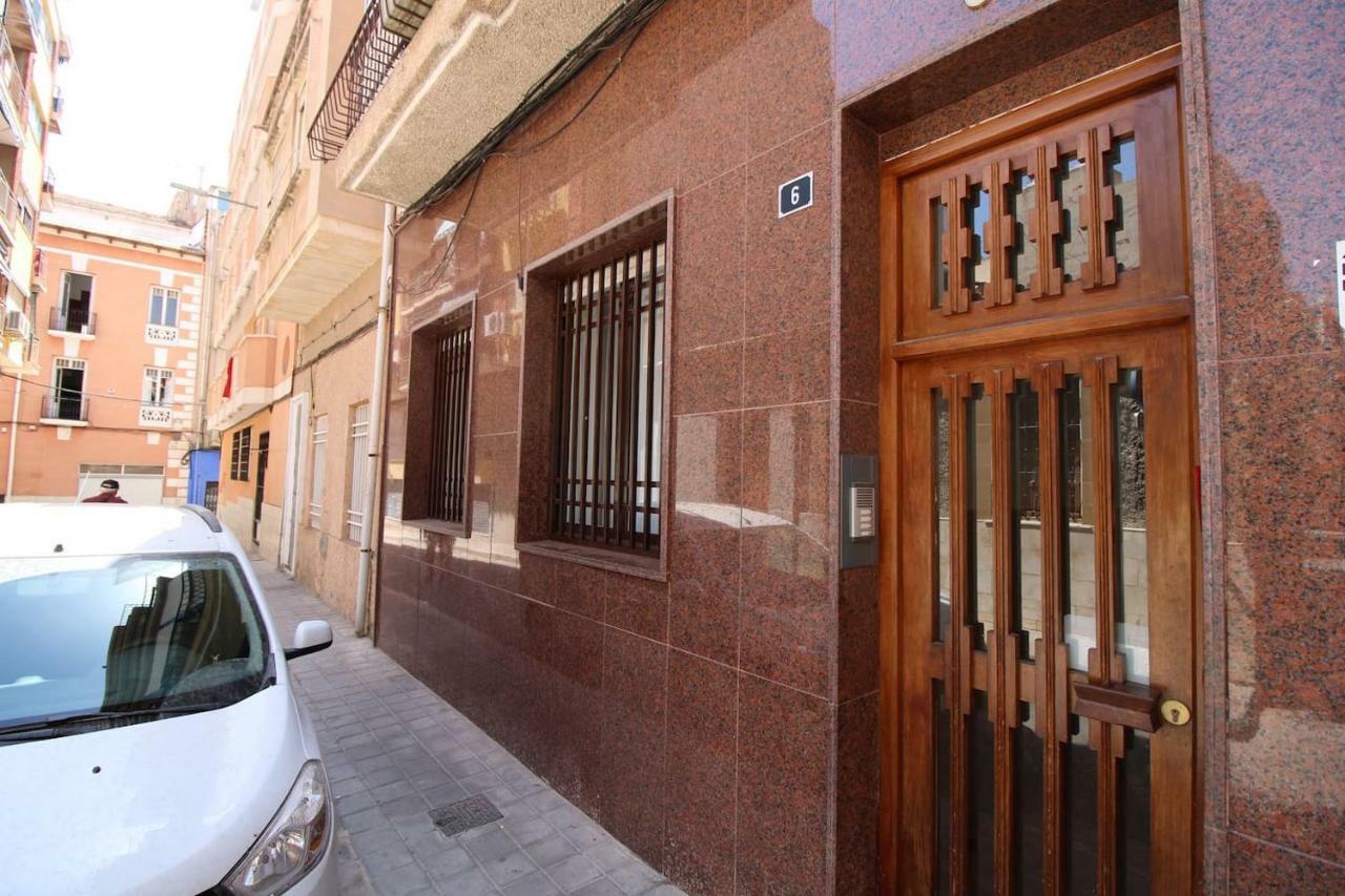 אליקאנטה Big Apartment With Unique Patio Near Santa Barbara Castle מראה חיצוני תמונה